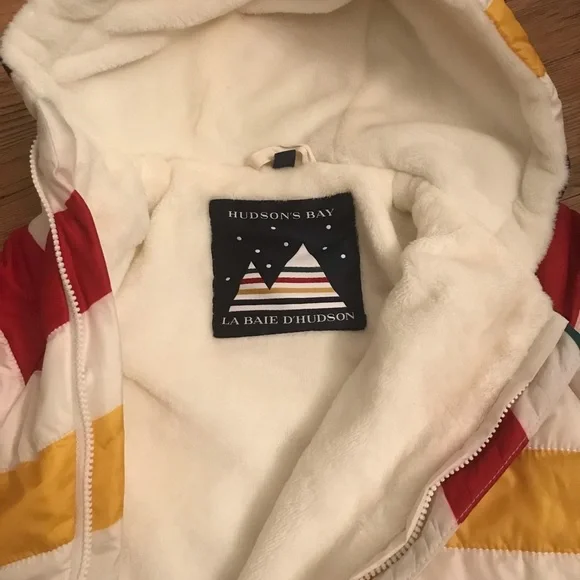 Hudson's Bay Signature Striped Bunting Suit - Picture 2 of 3